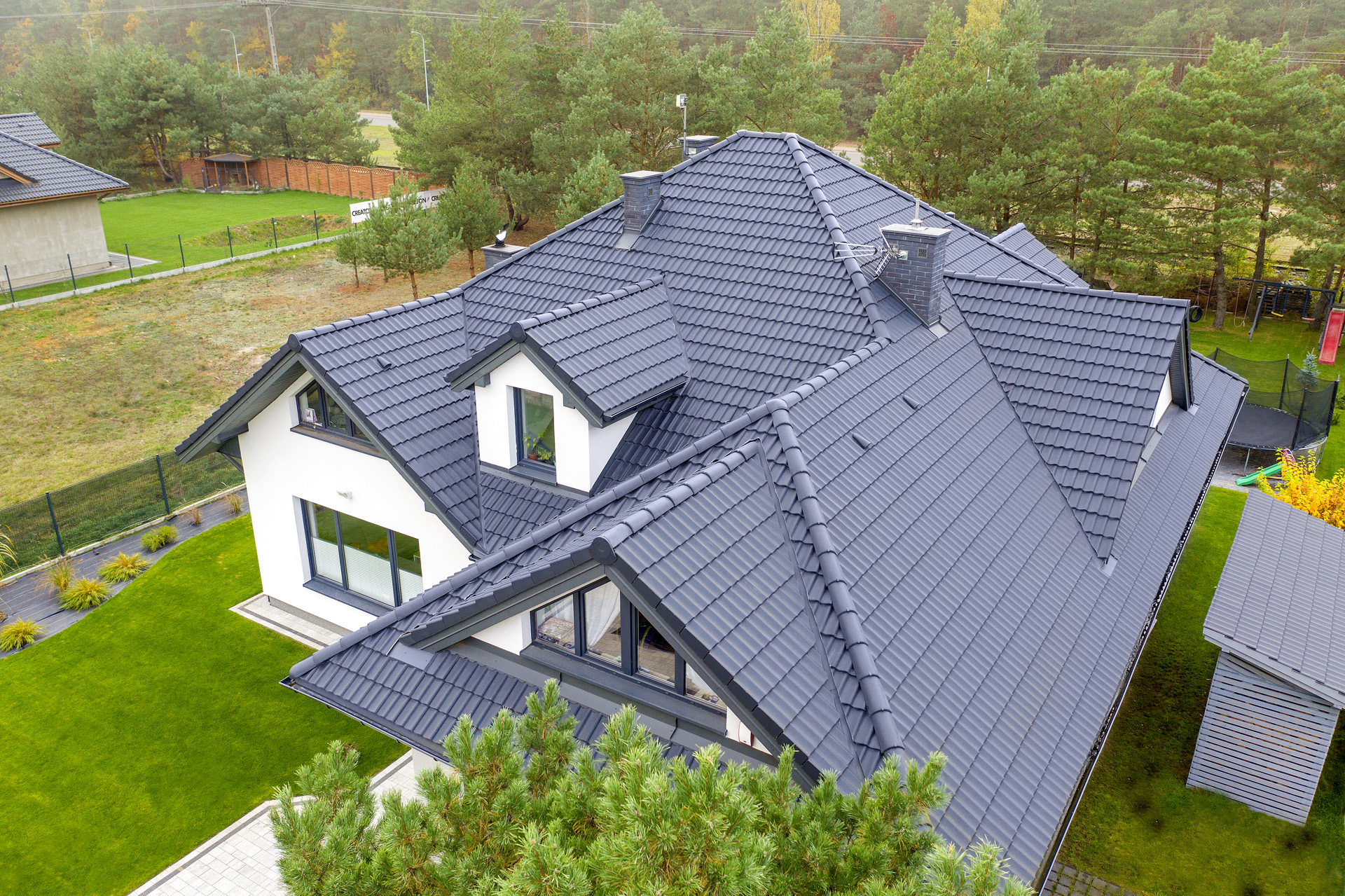 Przykładowa Realizacja Dachówki Creaton Goteborg Czarna