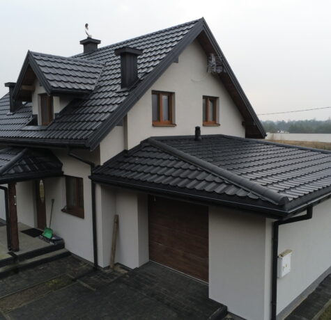 Realizacja Blachodachówki Blachotrapez Talia Polmar Dachy