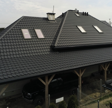 Realizacja blachodachówki Blachotrapez Enigma Polmar Dachy