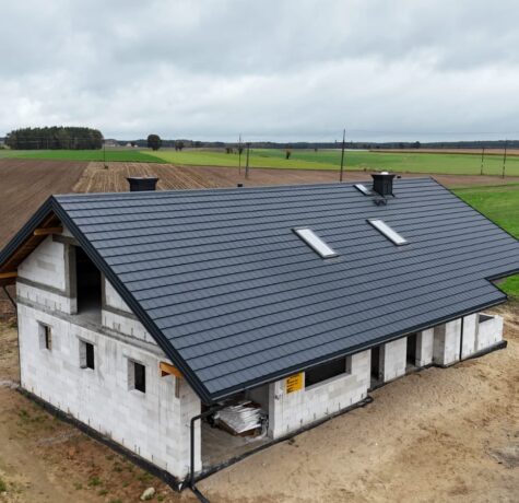 Blachodachówka Budmat Como w kolorze 7016