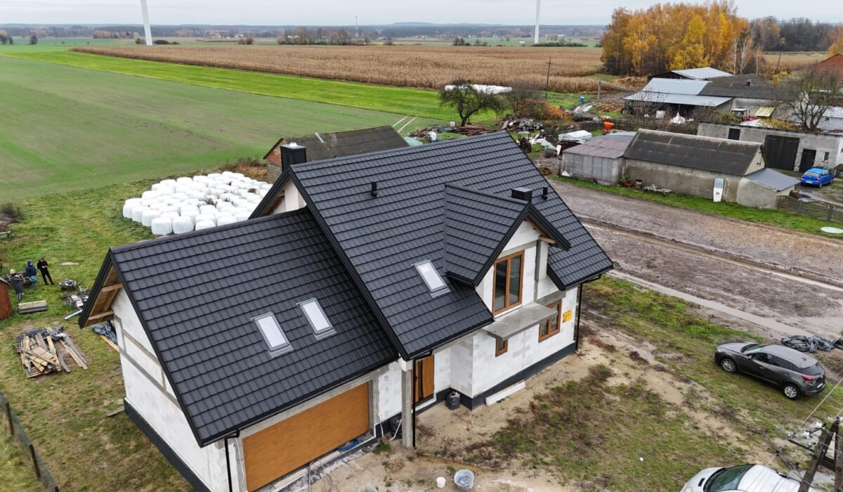 Blachodachówka Regamet Liwia w kolorze 9005