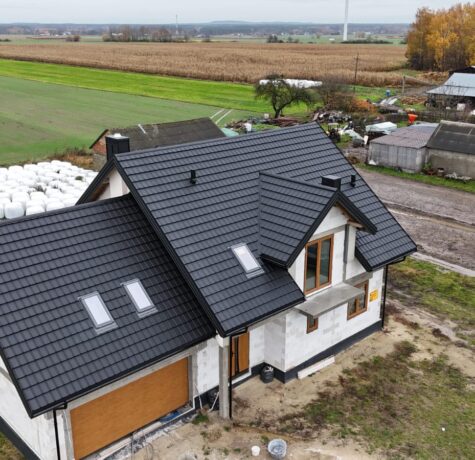 Blachodachówka Regamet Liwia w kolorze 9005
